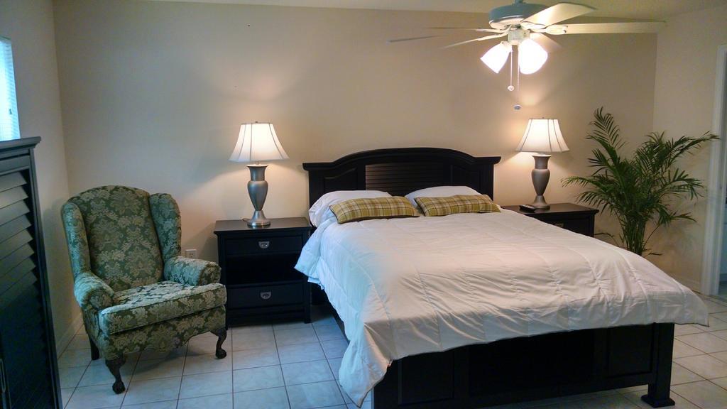 Poolhouse Vila Tampa Exterior foto