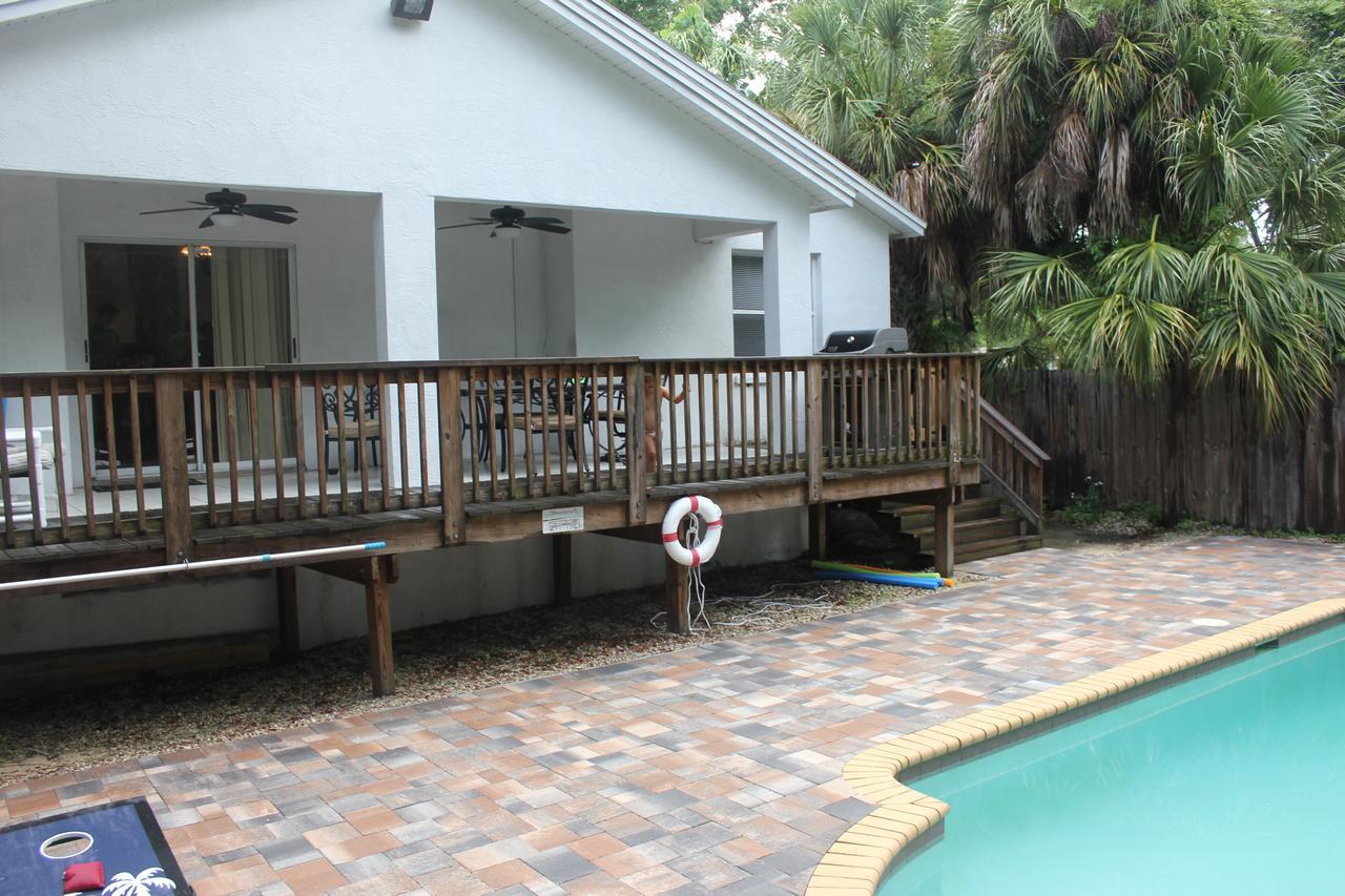 Poolhouse Vila Tampa Exterior foto