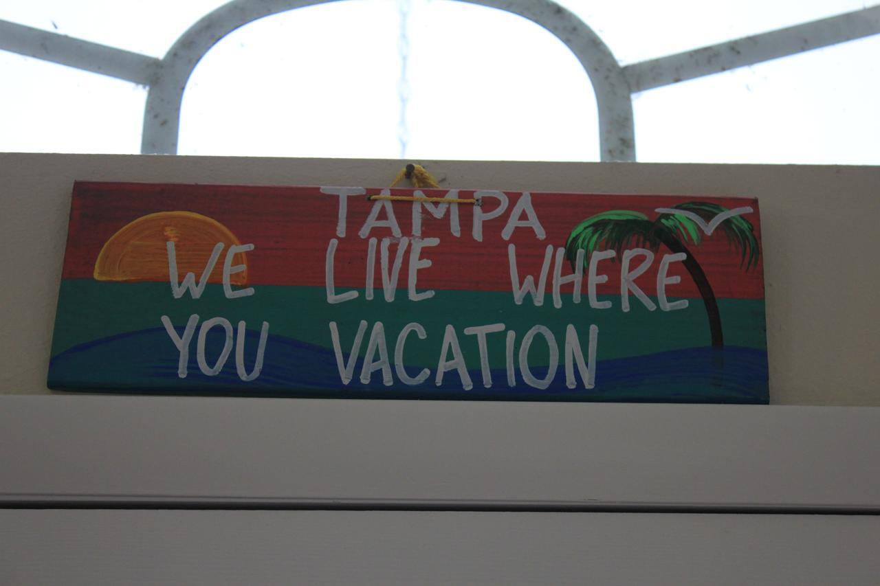 Poolhouse Vila Tampa Exterior foto